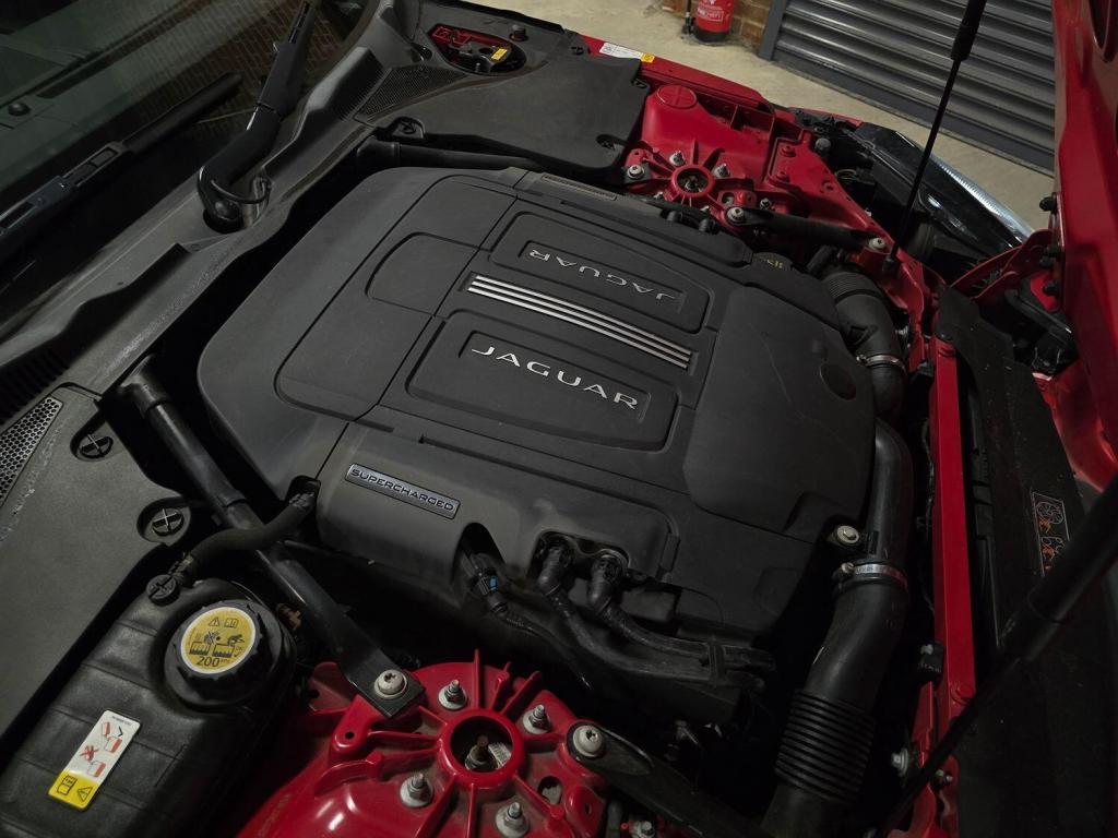 JAGUAR F-TYPE 3.0 V6 2015