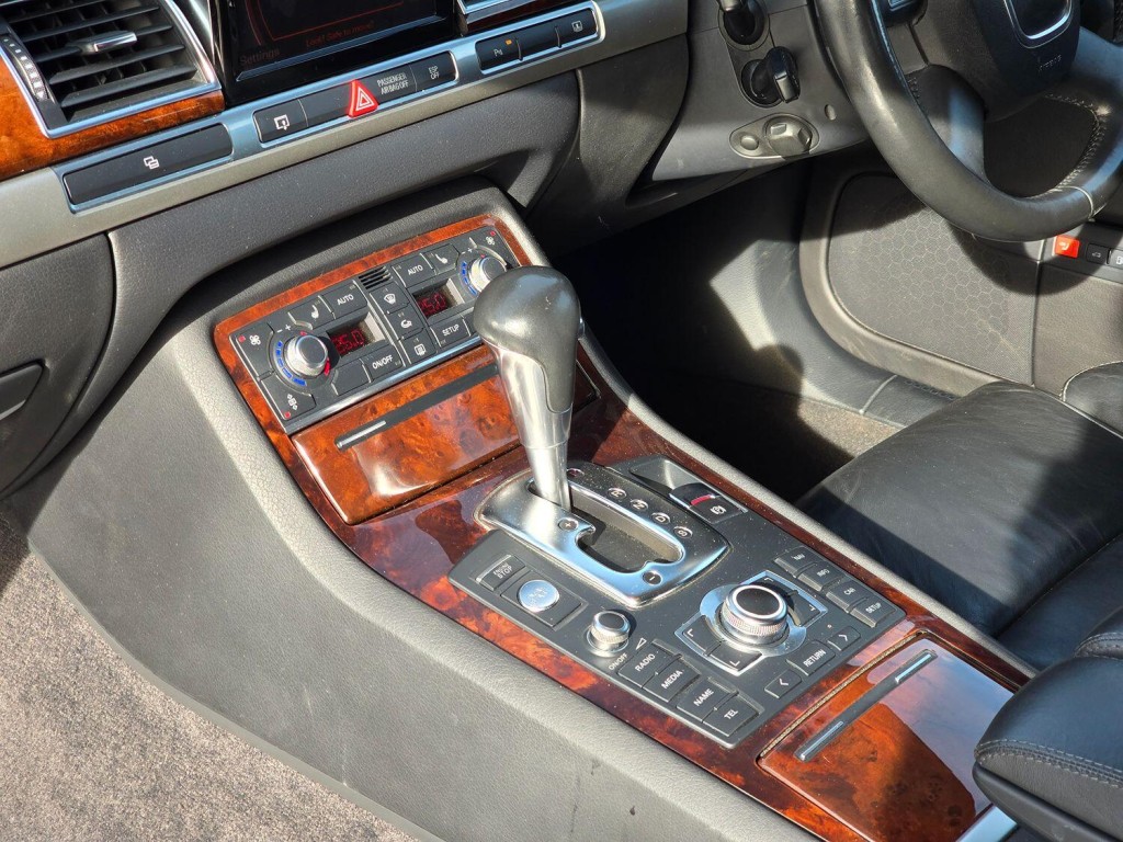 AUDI A8 3.0 TDI SE 2008
