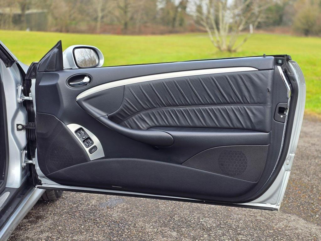 MERCEDES-BENZ CLK 3.0 CLK280 Sport 2006