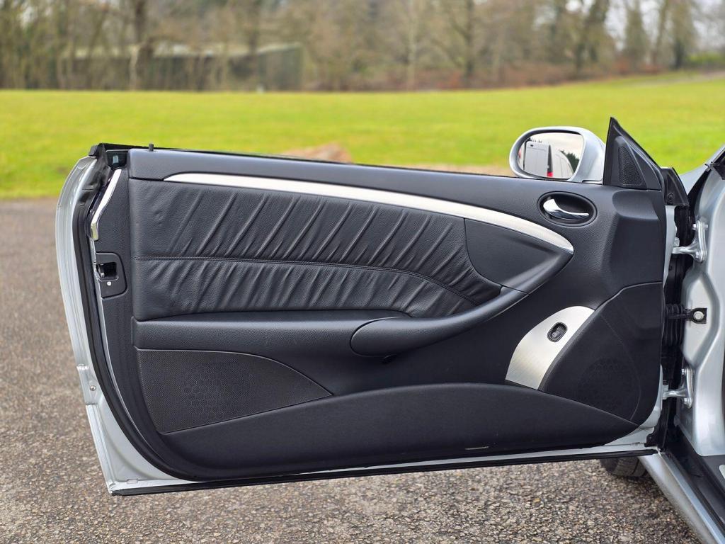 MERCEDES-BENZ CLK 3.0 CLK280 Sport 2006