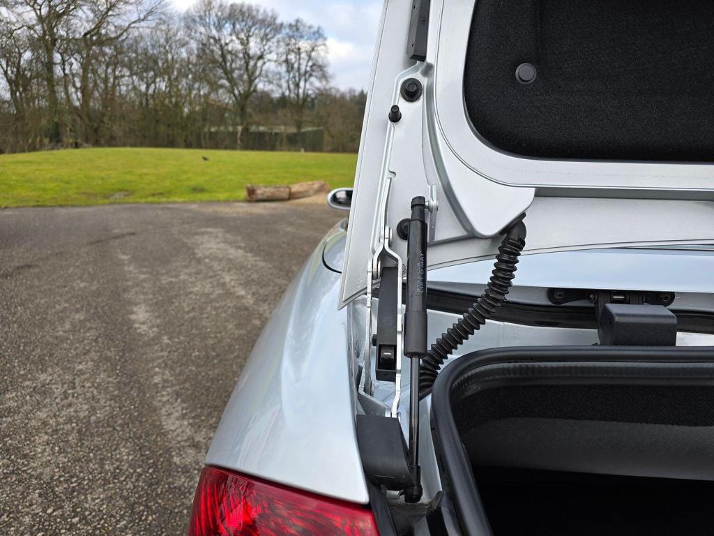 MERCEDES-BENZ CLK 3.0 CLK280 Sport 2006