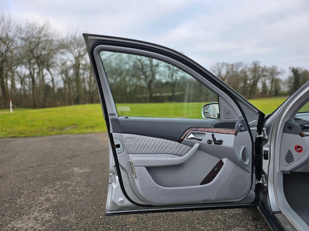 MERCEDES-BENZ S CLASS 3.2 S320 2000