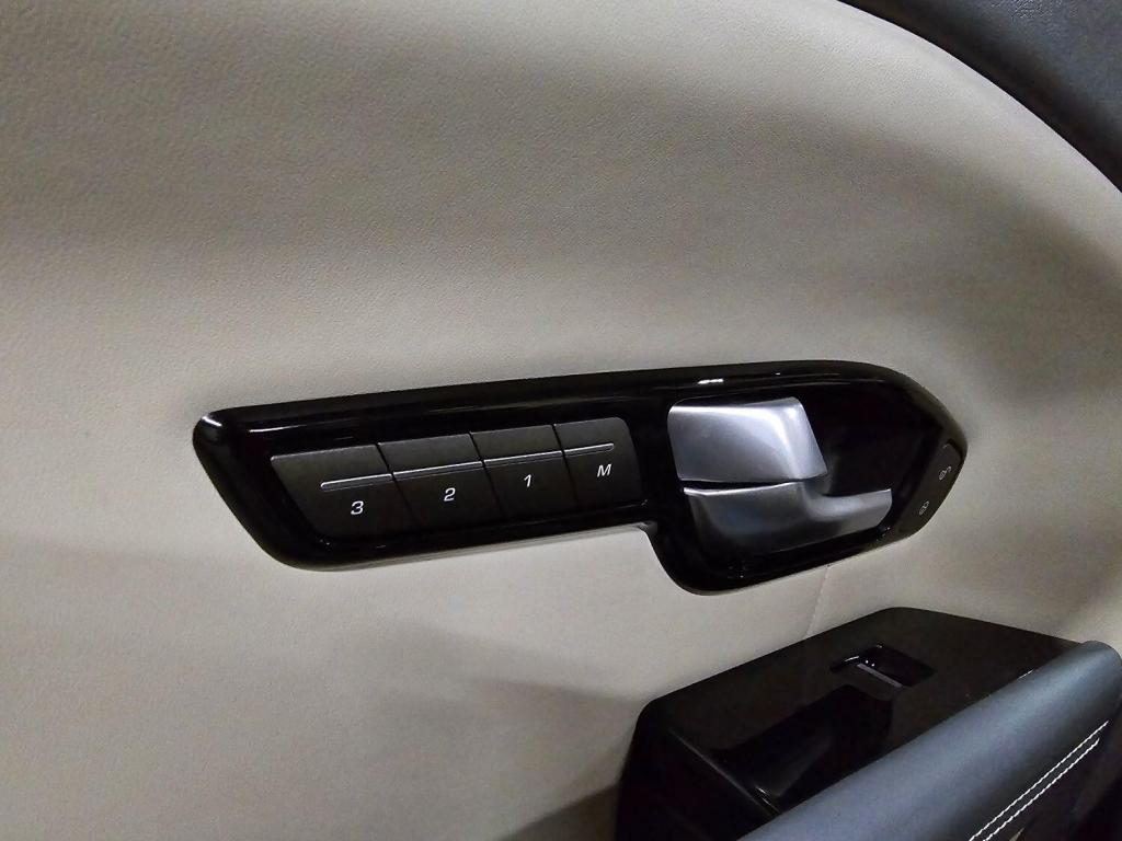 LAND ROVER RANGE ROVER EVOQUE 2.0 TD4 HSE Dynamic 2018