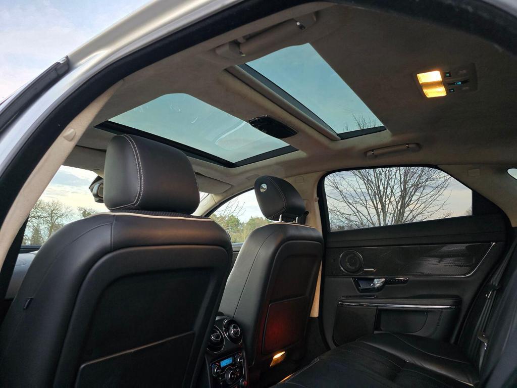 JAGUAR XJ 3.0 d V6 Portfolio 2010