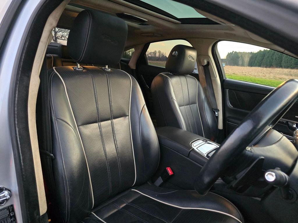 JAGUAR XJ 3.0 d V6 Portfolio 2010