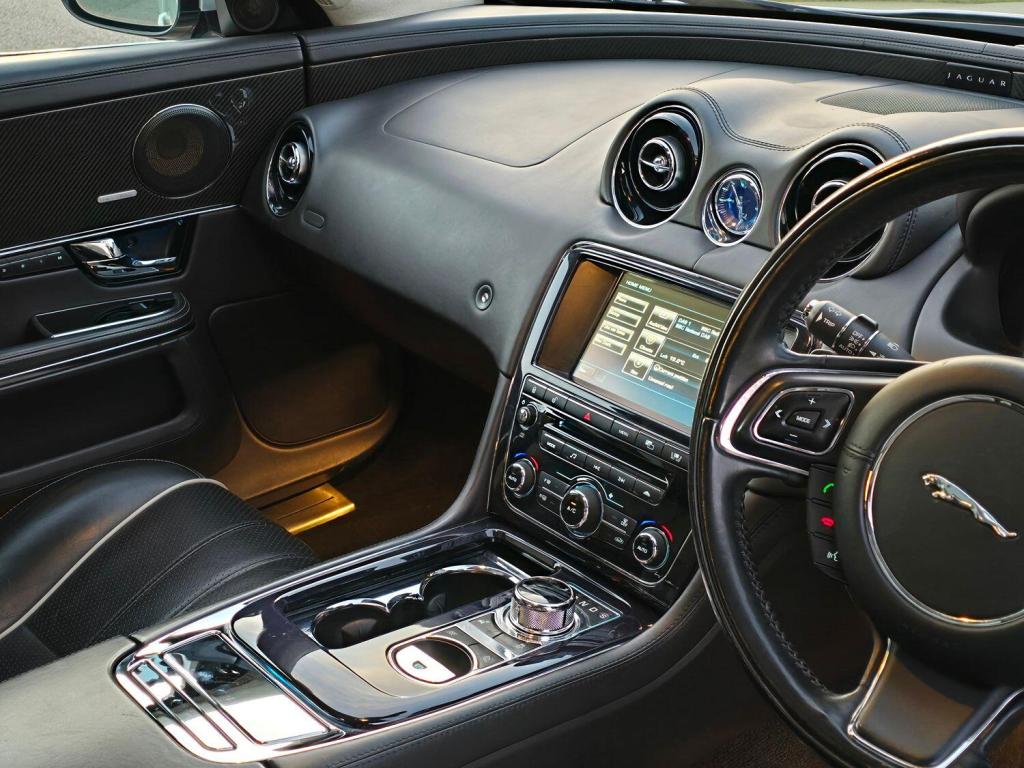 JAGUAR XJ 3.0 d V6 Portfolio 2010