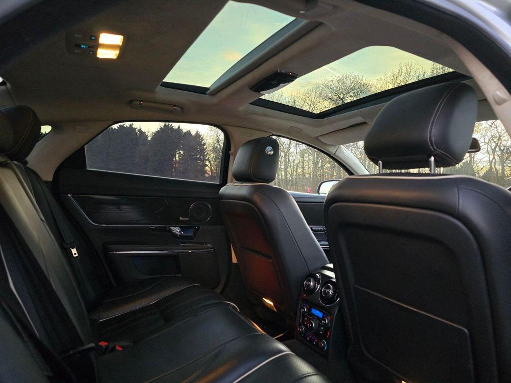 JAGUAR XJ 3.0 d V6 Portfolio 2010