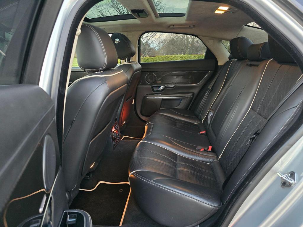 JAGUAR XJ 3.0 d V6 Portfolio 2010