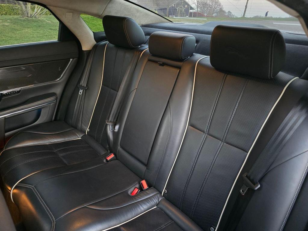 JAGUAR XJ 3.0 d V6 Portfolio 2010