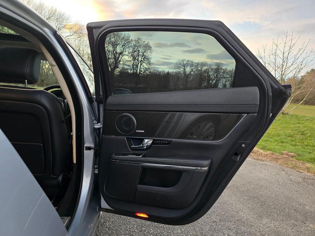 JAGUAR XJ 3.0 d V6 Portfolio 2010