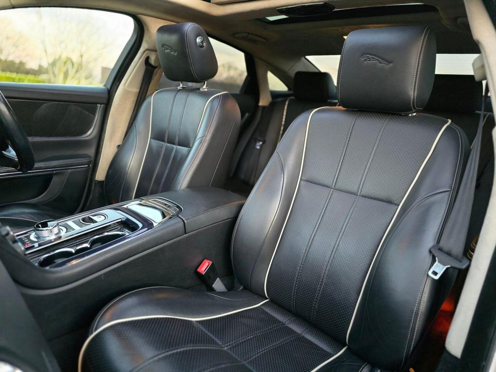 JAGUAR XJ 3.0 d V6 Portfolio 2010