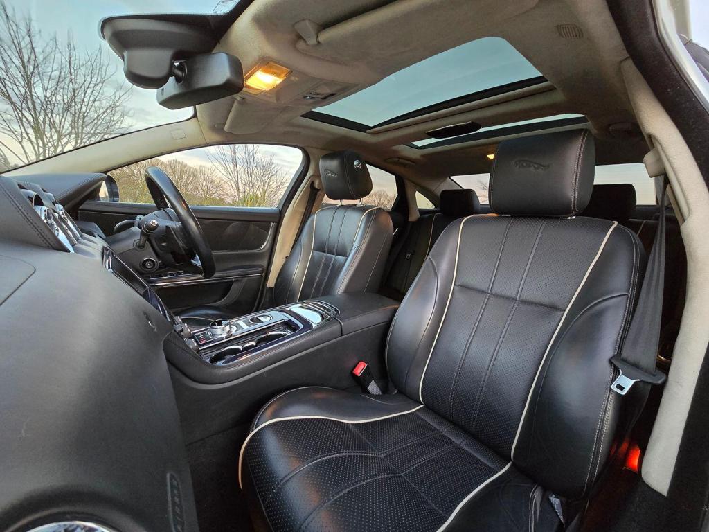 JAGUAR XJ 3.0 d V6 Portfolio 2010