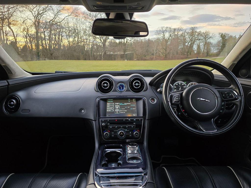 JAGUAR XJ 3.0 d V6 Portfolio 2010