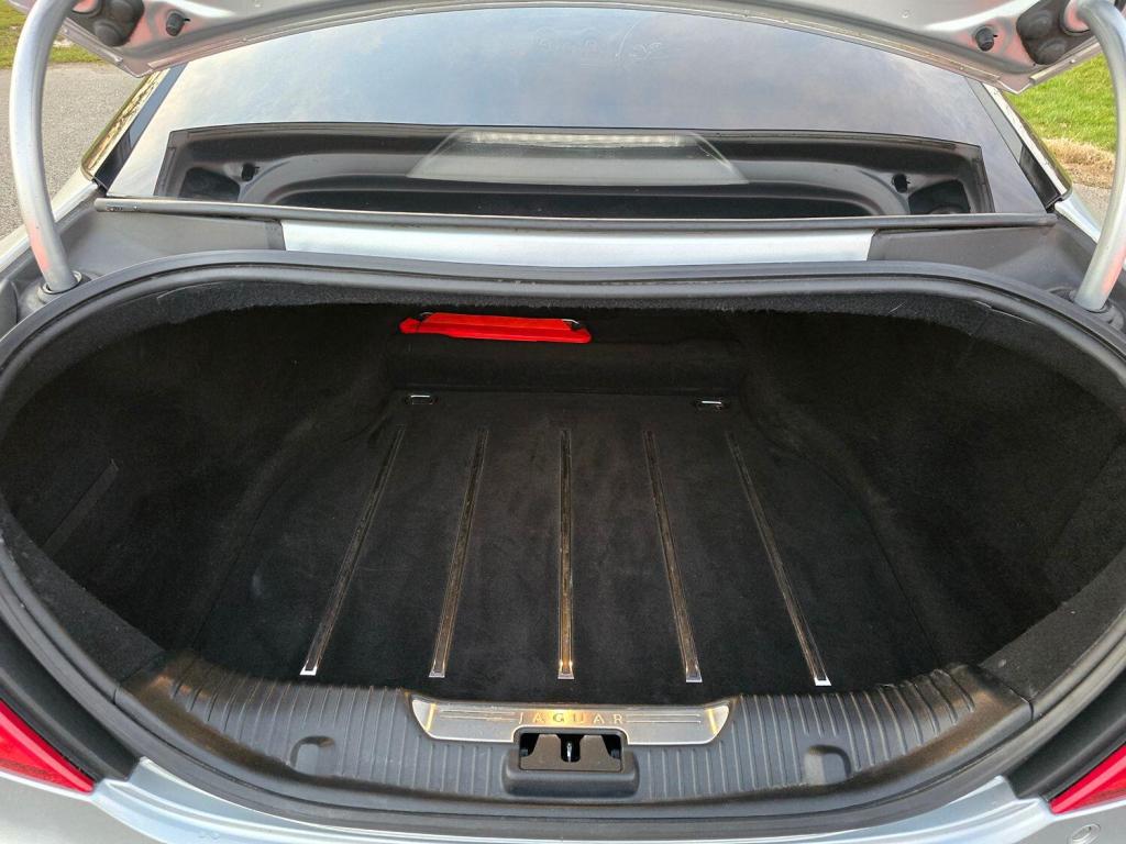 JAGUAR XJ 3.0 d V6 Portfolio 2010