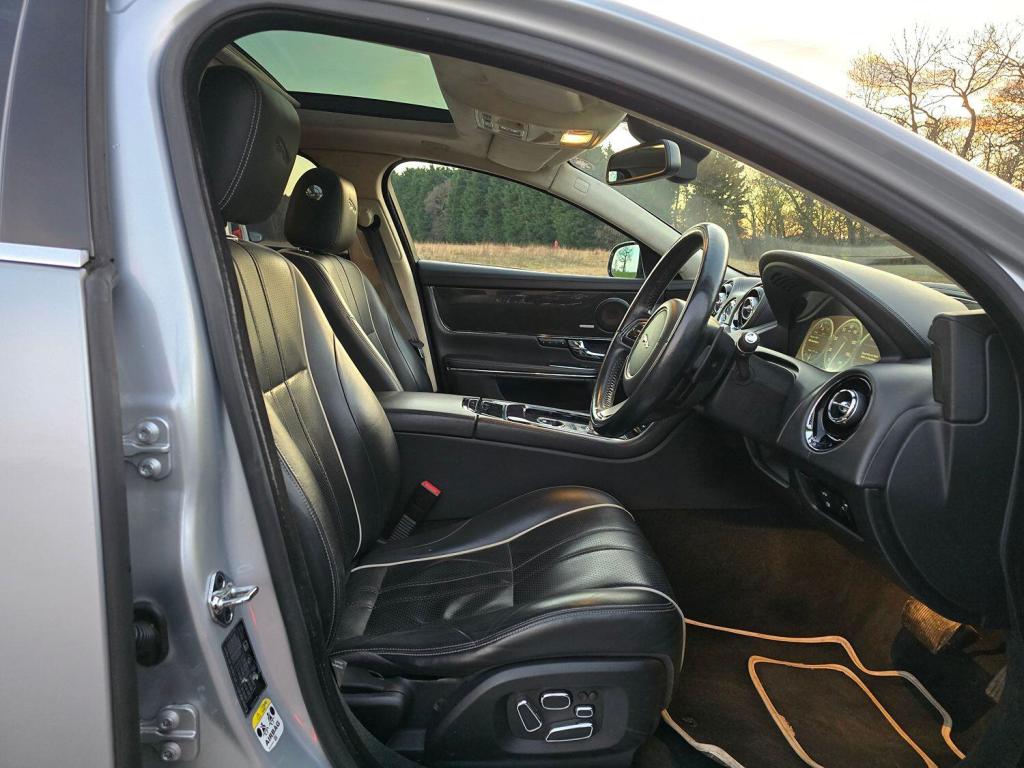 JAGUAR XJ 3.0 d V6 Portfolio 2010