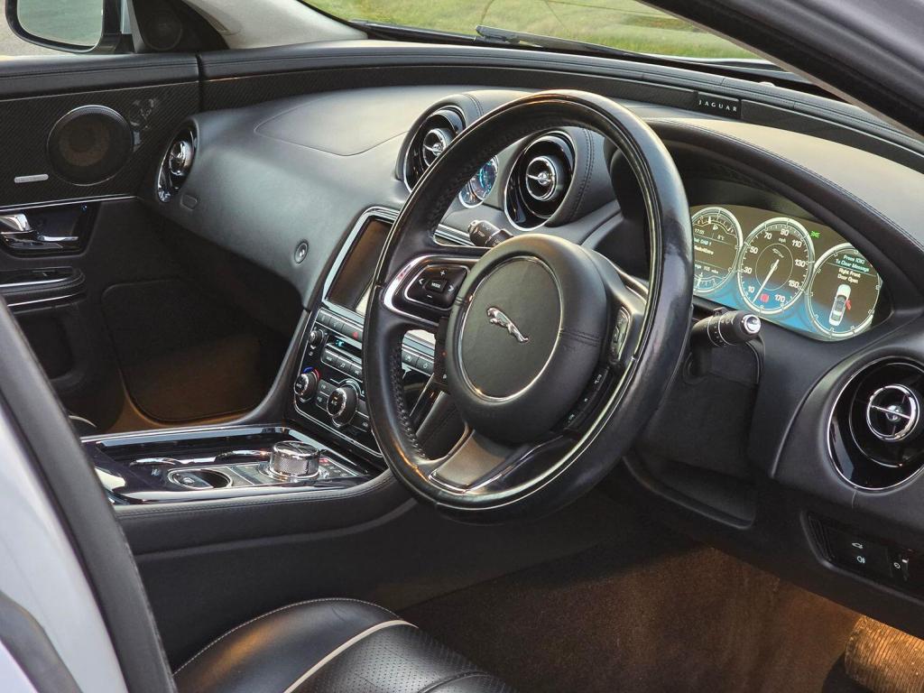 JAGUAR XJ 3.0 d V6 Portfolio 2010