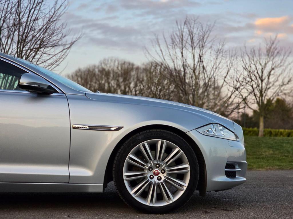 JAGUAR XJ 3.0 d V6 Portfolio 2010