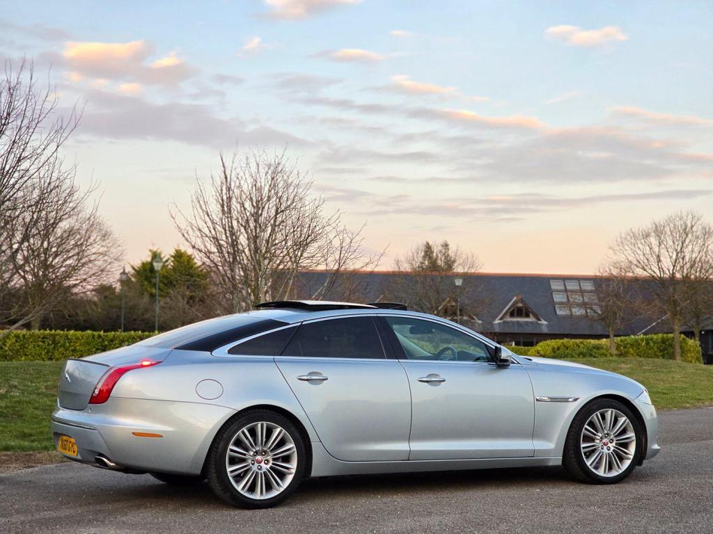 JAGUAR XJ 3.0 d V6 Portfolio 2010
