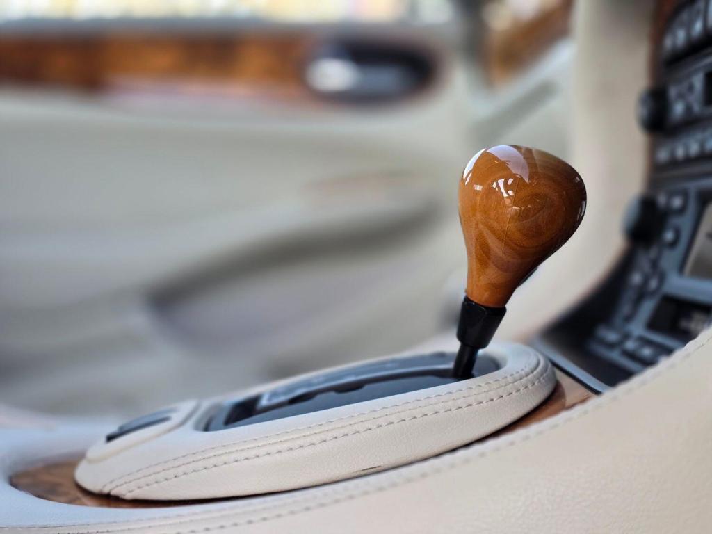 JAGUAR XJ 4.0 Sovereign 2001