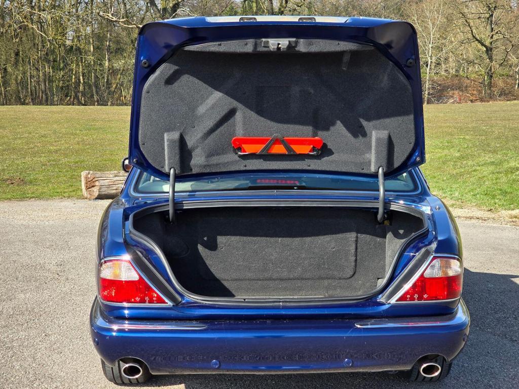 JAGUAR XJ 4.0 Sovereign 2001