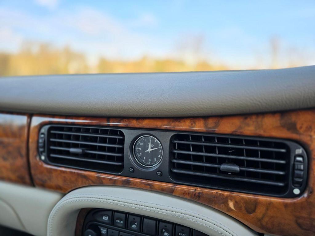 JAGUAR XJ 4.0 Sovereign 2001