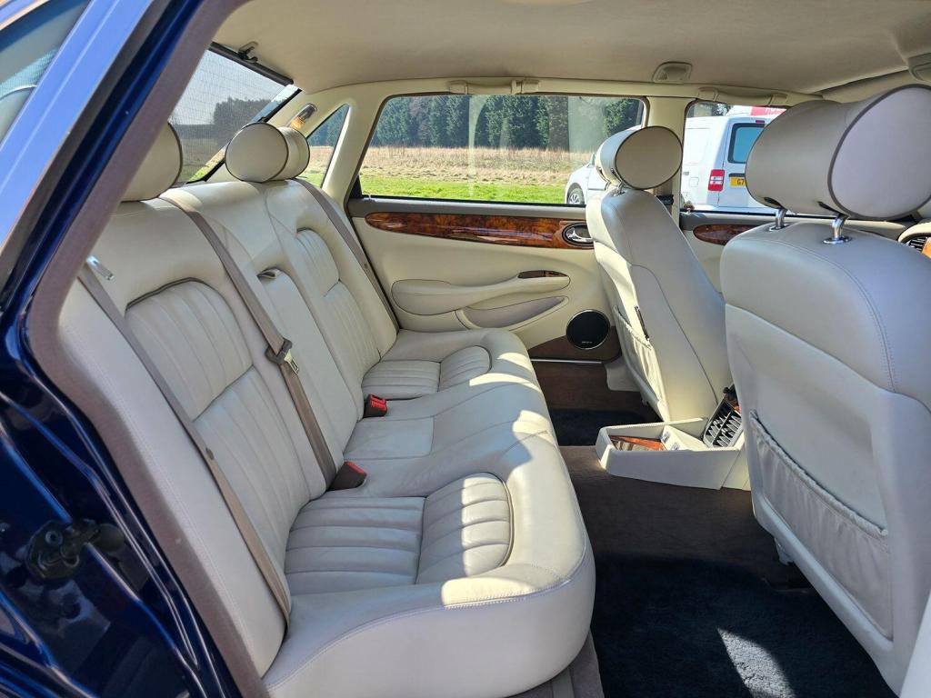 JAGUAR XJ 4.0 Sovereign 2001