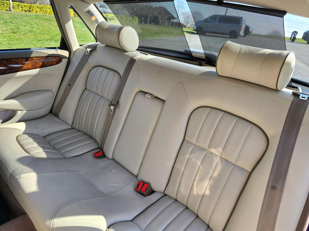 JAGUAR XJ 4.0 Sovereign 2001