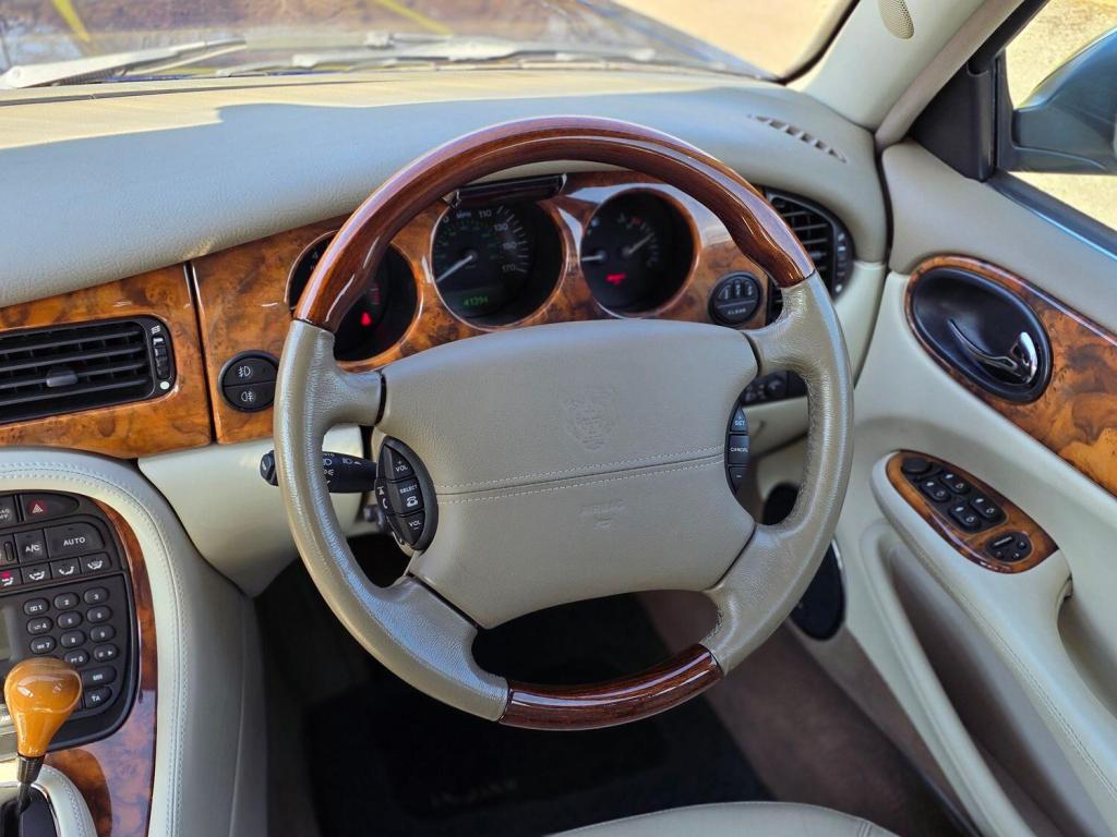 JAGUAR XJ 4.0 Sovereign 2001