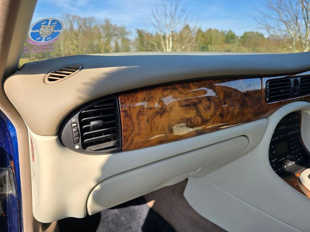 JAGUAR XJ 4.0 Sovereign 2001