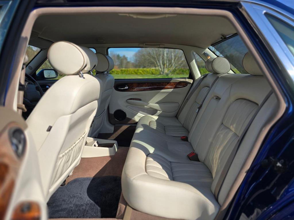 JAGUAR XJ 4.0 Sovereign 2001