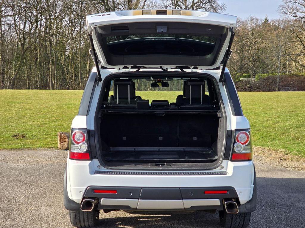 LAND ROVER RANGE ROVER SPORT 3.0 SD V6 HSE Black 2013