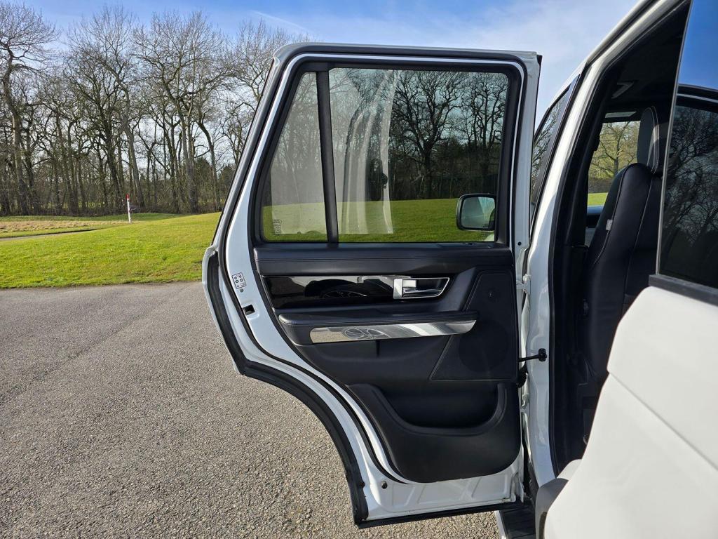 LAND ROVER RANGE ROVER SPORT 3.0 SD V6 HSE Black 2013