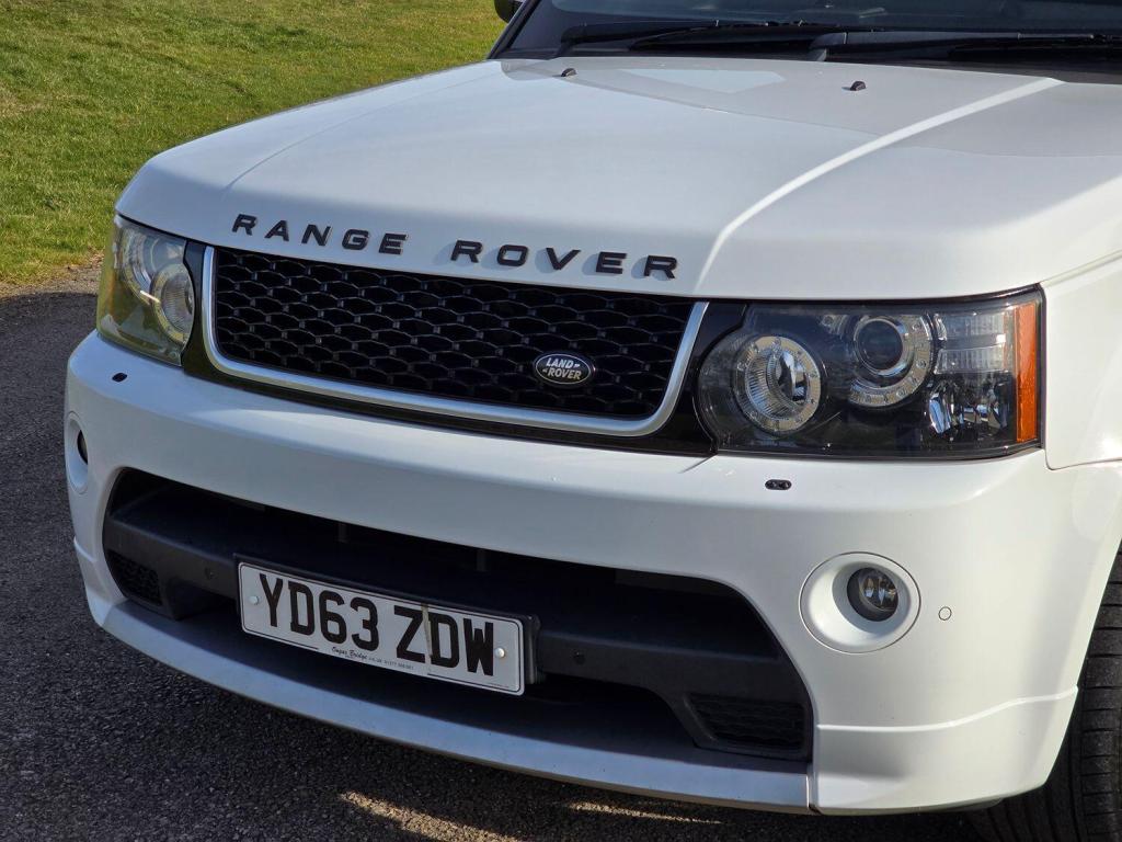 LAND ROVER RANGE ROVER SPORT 3.0 SD V6 HSE Black 2013