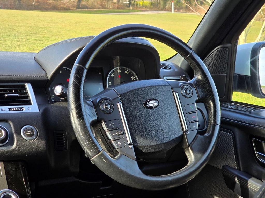 LAND ROVER RANGE ROVER SPORT 3.0 SD V6 HSE Black 2013