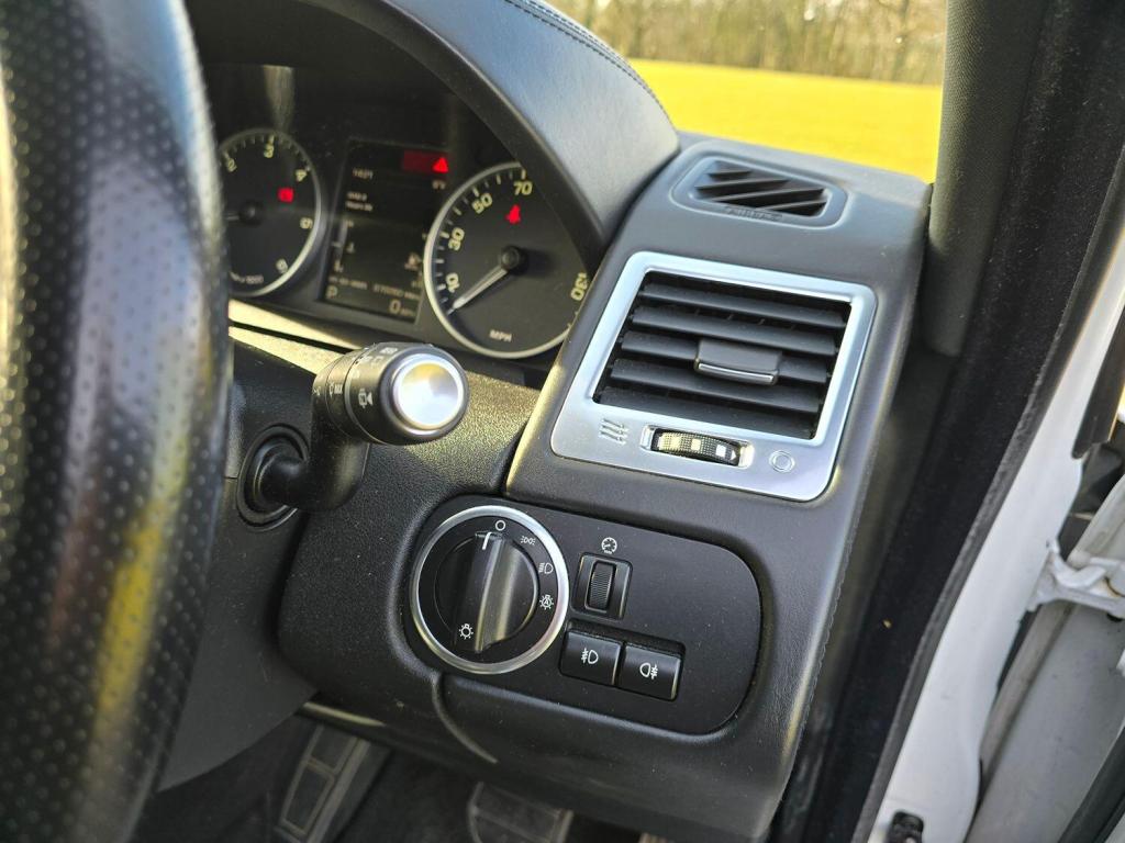 LAND ROVER RANGE ROVER SPORT 3.0 SD V6 HSE Black 2013