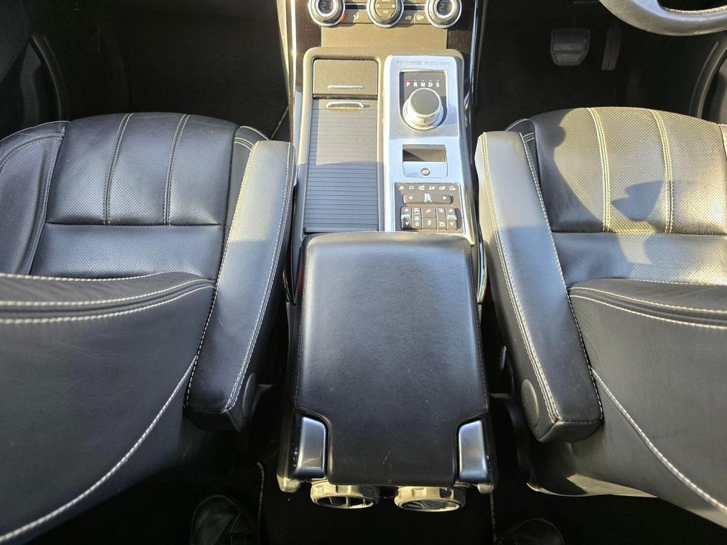 LAND ROVER RANGE ROVER SPORT 3.0 SD V6 HSE Black 2013