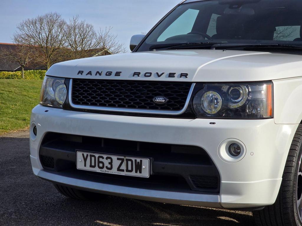 LAND ROVER RANGE ROVER SPORT 3.0 SD V6 HSE Black 2013