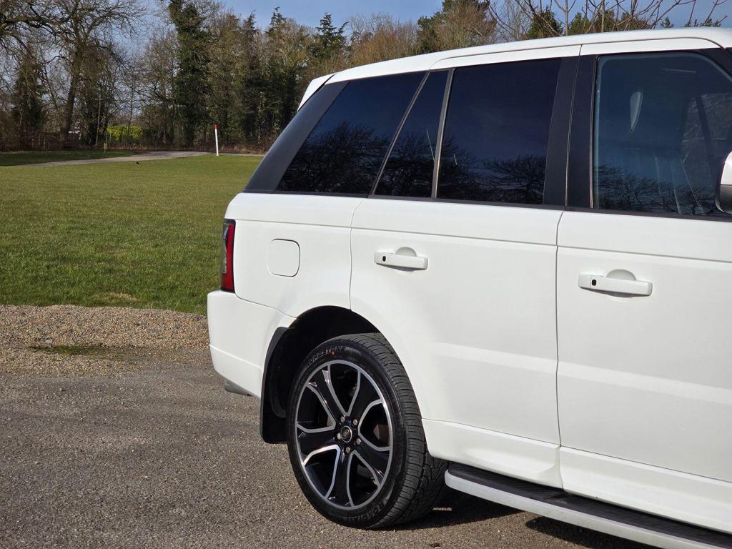 LAND ROVER RANGE ROVER SPORT 3.0 SD V6 HSE Black 2013