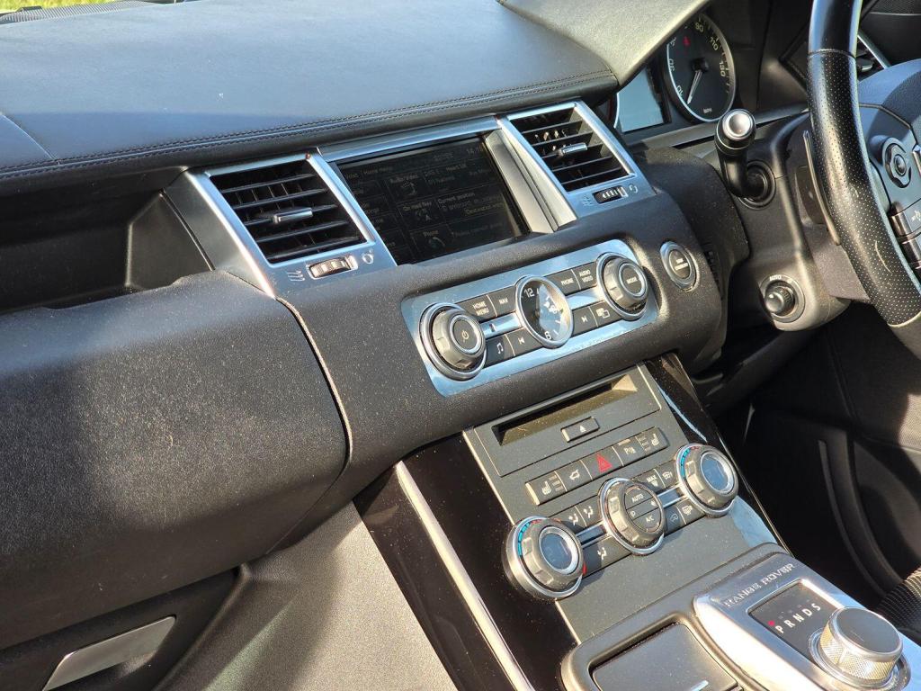 LAND ROVER RANGE ROVER SPORT 3.0 SD V6 HSE Black 2013