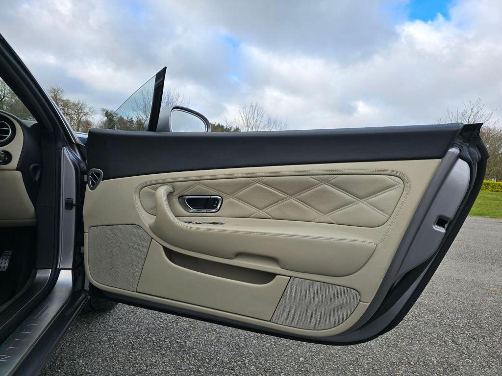 BENTLEY CONTINENTAL 6.0 GT 2006