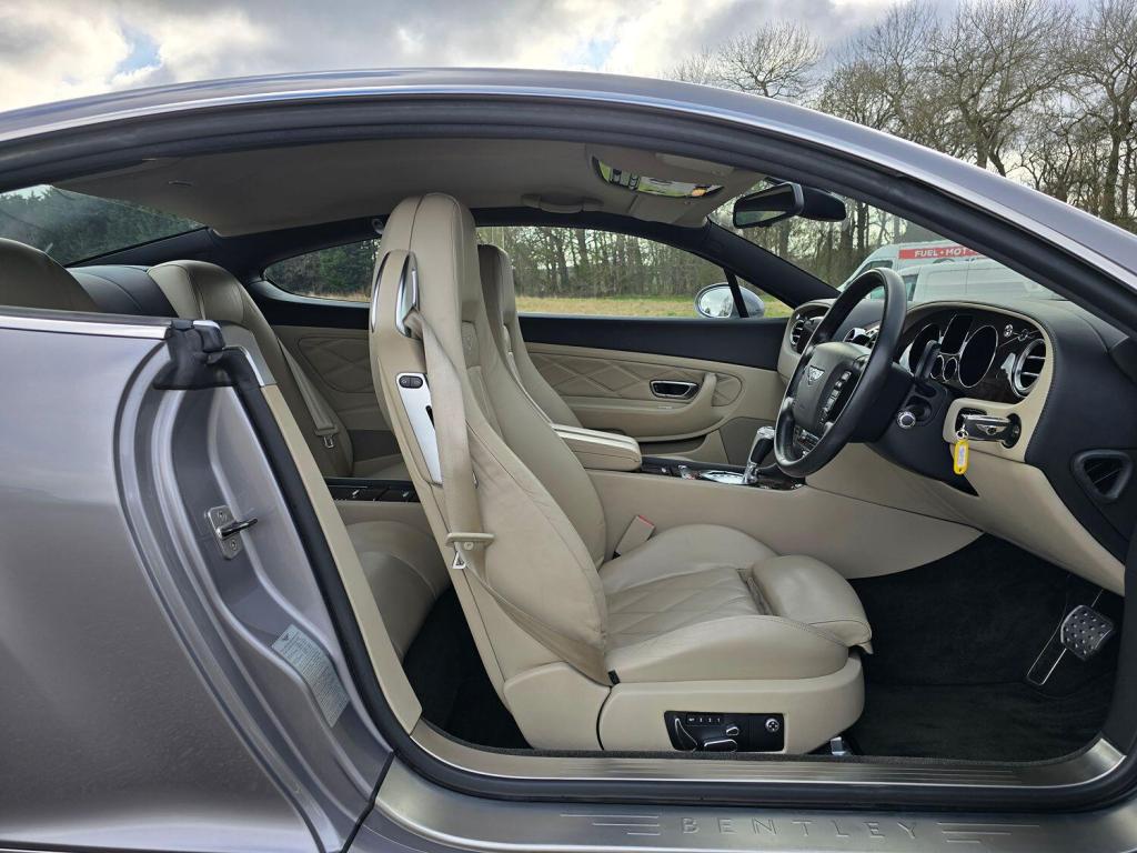 BENTLEY CONTINENTAL 6.0 GT 2006