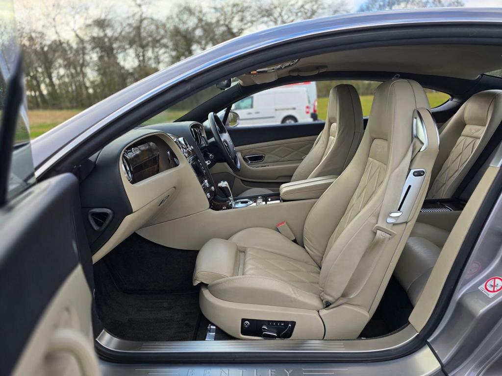 BENTLEY CONTINENTAL 6.0 GT 2006