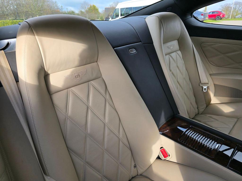 BENTLEY CONTINENTAL 6.0 GT 2006