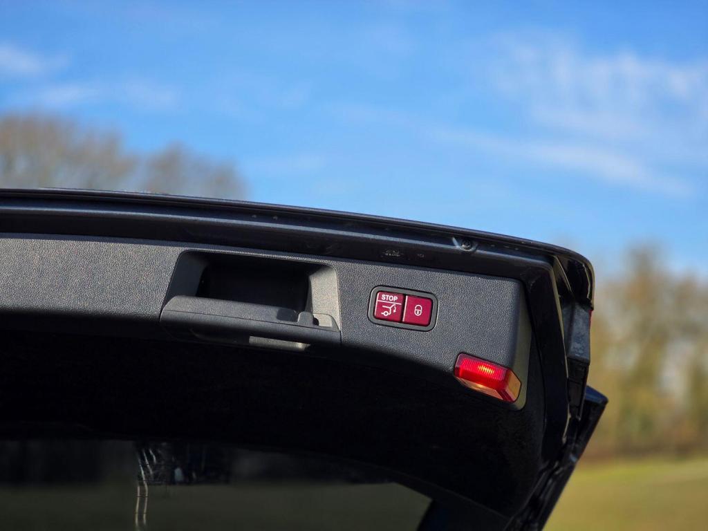 MERCEDES-BENZ E CLASS 5.5 E63 V8 BiTurbo AMG S 2015