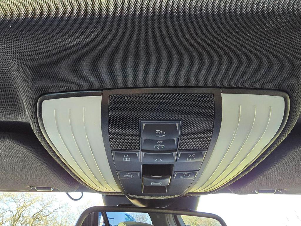 MERCEDES-BENZ E CLASS 5.5 E63 V8 BiTurbo AMG S 2015