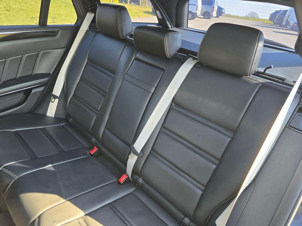MERCEDES-BENZ E CLASS 5.5 E63 V8 BiTurbo AMG S 2015