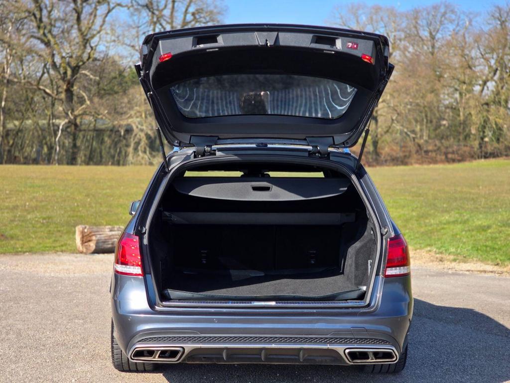 MERCEDES-BENZ E CLASS 5.5 E63 V8 BiTurbo AMG S 2015