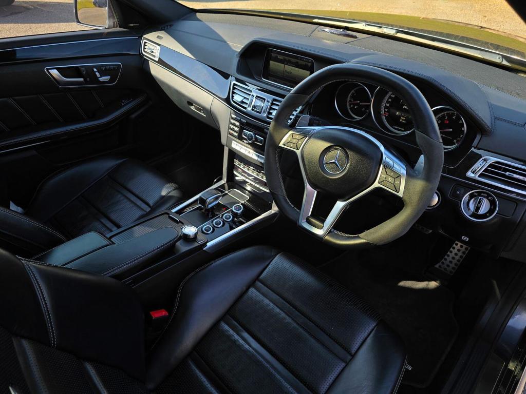 MERCEDES-BENZ E CLASS 5.5 E63 V8 BiTurbo AMG S 2015