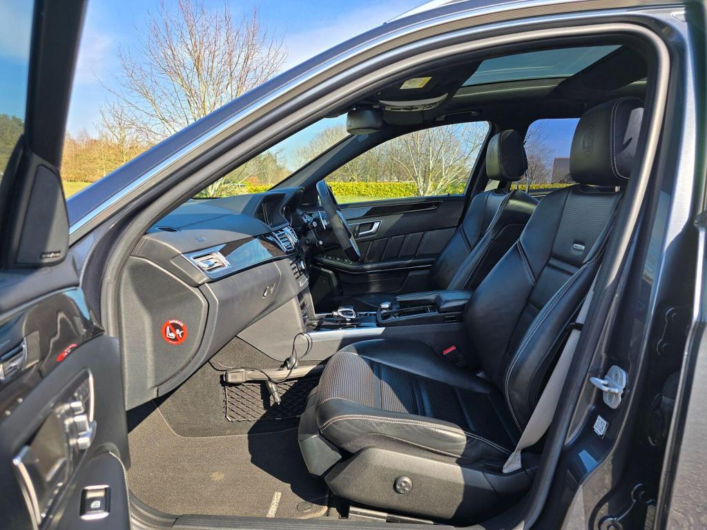MERCEDES-BENZ E CLASS 5.5 E63 V8 BiTurbo AMG S 2015