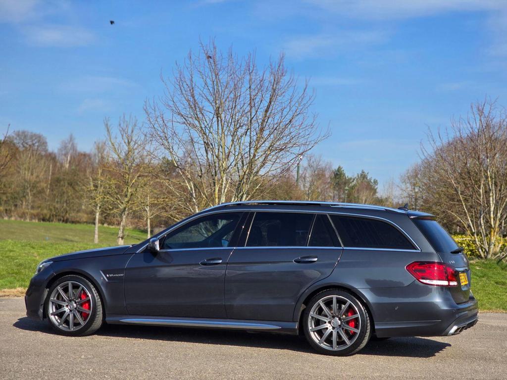 MERCEDES-BENZ E CLASS 5.5 E63 V8 BiTurbo AMG S 2015